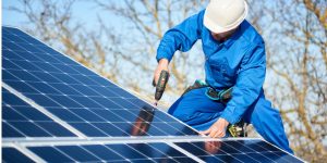 Installation Maintenance Panneaux Solaires Photovoltaïques à Airoux